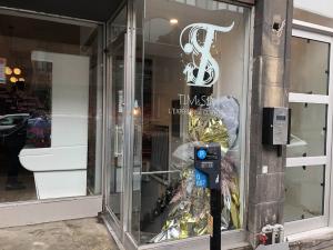 1,350 sqft space on St-Denis Street near the CHUM and University