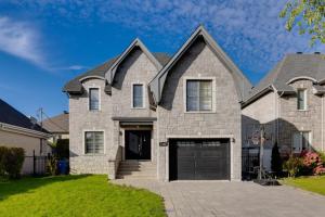 *** Maison de prestige sur un cul-de-sac à Brossard ***