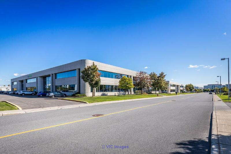 Industrial and office spaces (ideal for laboratory) for rent Montreal