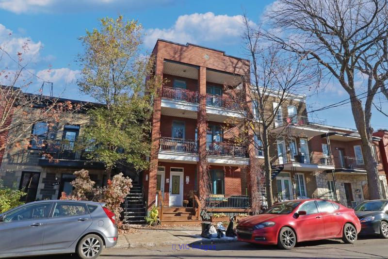 Condo sur une des plus belles rues de la Petite-Italie à Montréal !