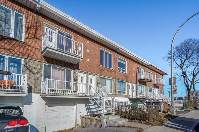 RARE OPPORTUNITY! Succession - Duplex 2 steps from the REM