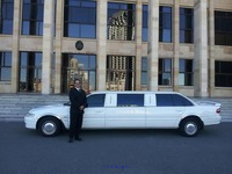 Best Airport Limo Services for Toronto | TopLimo