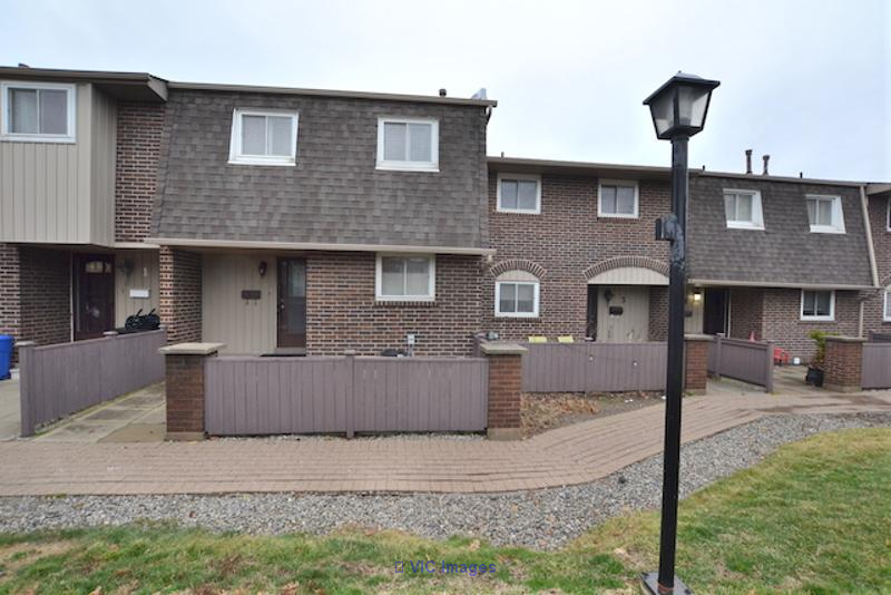 3 Bedroom Townhouse for Lease in Mountainside, Burlington
