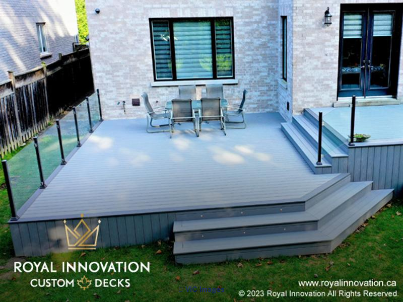 Looking for a Reputed Deck Builder in Vaughan? | Royal Innovation