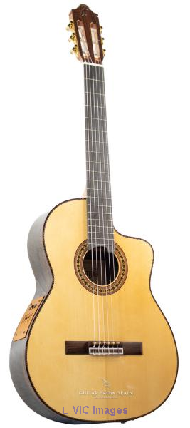 Strum the Perfect Chord: Your Guitar Needs in One Place