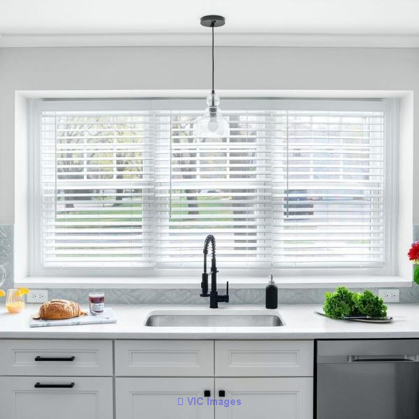 Blinds Toronto: Your Source for Window Elegance