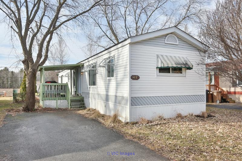 Maison Modulaire 1983 St-Jean-sur-Richelieu sans voisins arrière