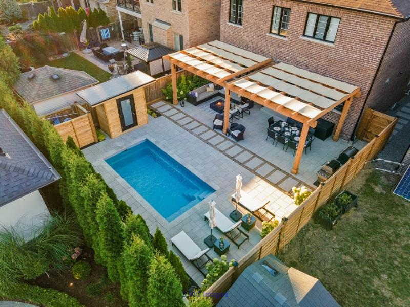 Experience the Best Swimming Pool Builders in Toronto