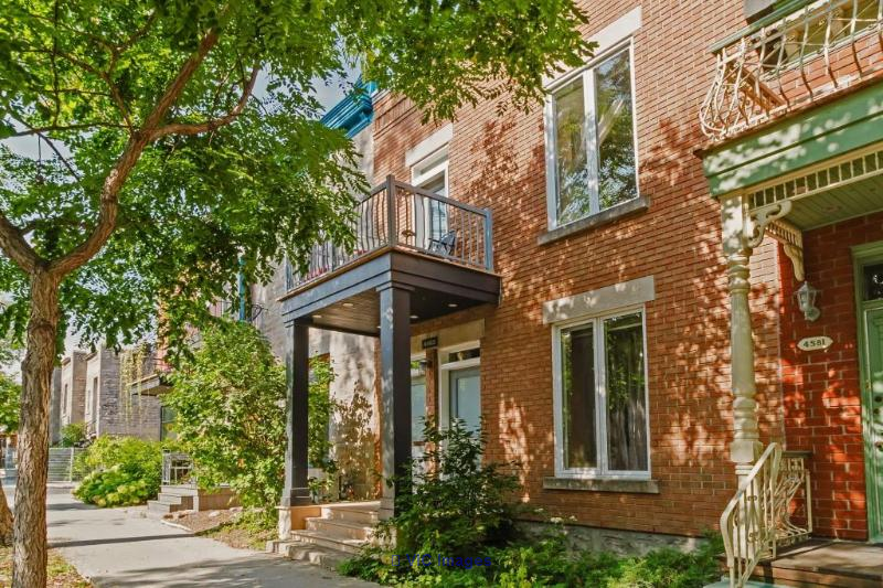 Ancien duplex rénové en maison haut de gamme Métro Laurier
