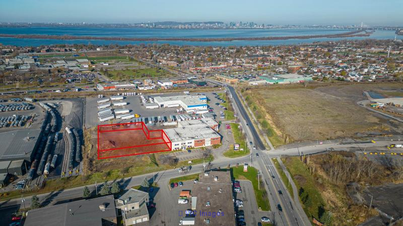 Industrial space to be built 15,000 to 40,000 sqft - La Prairie