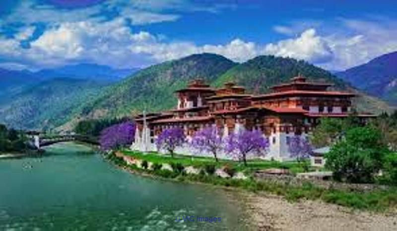 BHUTAN LUXURY PACKAGES