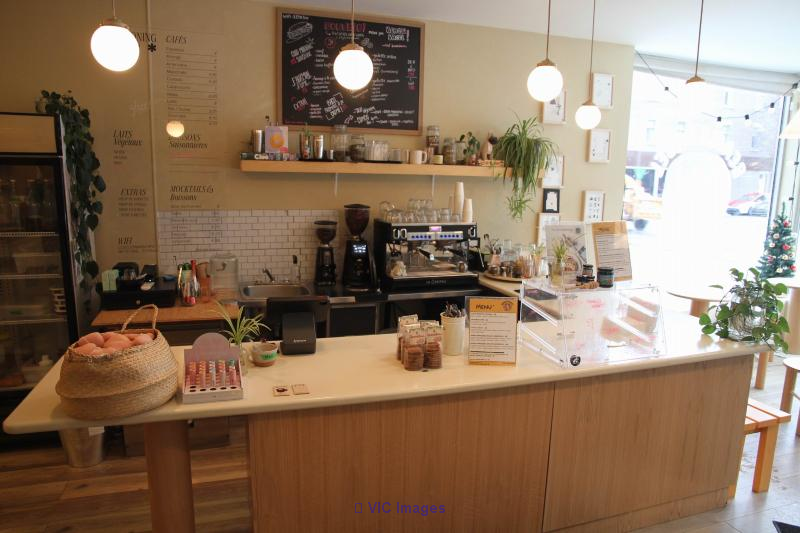 Charming Café for sale Av. Mont-Royal Montreal
