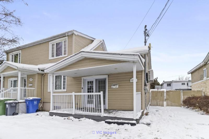 Duplex rénové Logement principal disponible à l'acheteur
