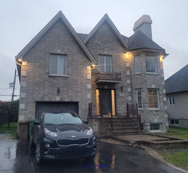 Charming Home for Rent in Family-Friendly Chambly Neighborhood / Charmante maison à louer dans un quartier familial de Chambly