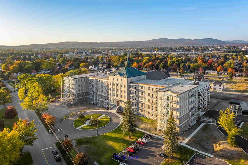 Luxury and Serenity: Discover Le Divin in Beauport / Luxe et Sérénité : Découvrez Le Divin à Beauport