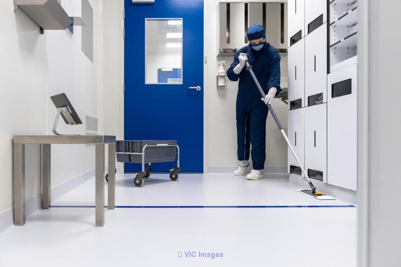 Commercial Cleaning Services in Quebec / Services de Nettoyage Commercial au Québec