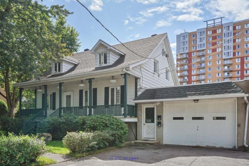 Duplex for Sale in Old Ste-Rose, Laval - Ideal Double Occupancy Property / Duplex à vendre à Vieux Ste-Rose, Laval - Idéal pour double occupation