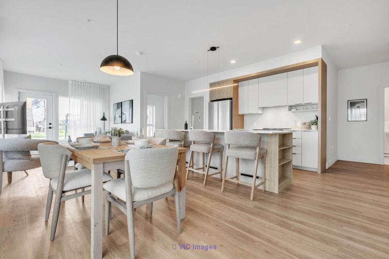 Vallem sur l'eau: New Condos for Rent in Otterburn Park / Vallem sur l'eau : Nouveaux condos à louer à Otterburn Park