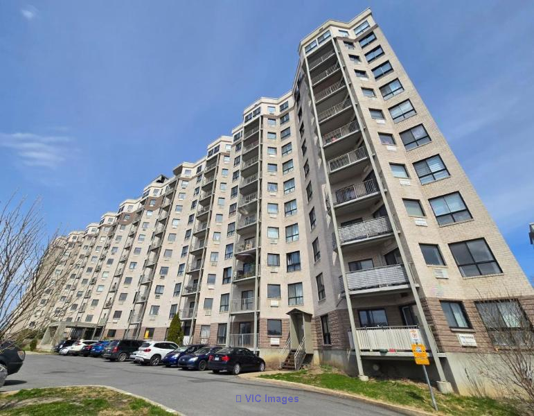 Spacious 4 1/2 Apartment - Les Rives du St-Laurent, Brossard / Appartement spacieux 4 1/2 - Les Rives du St-Laurent, Brossard