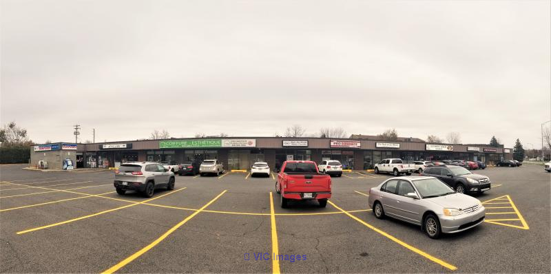 Commercial Space for Rent in Sainte-Julie / Espace commercial à louer à Sainte-Julie