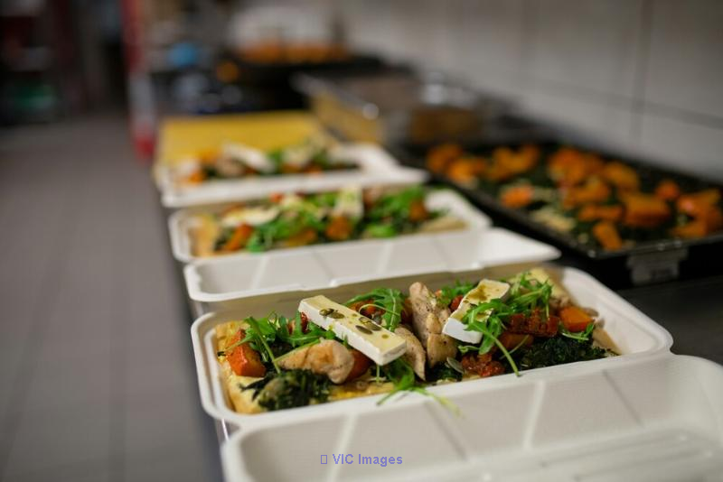 Prepared Meals Business for Sale, 2 Locations, South Shore Montreal / Vente entreprise de repas préparés, 2 emplacements, Rive-Sud Montréal