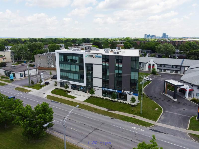 Coworking Spaces & Turnkey Office Rentals in Brossard / Espaces de Coworking & Bureaux Clés en Main à Brossard