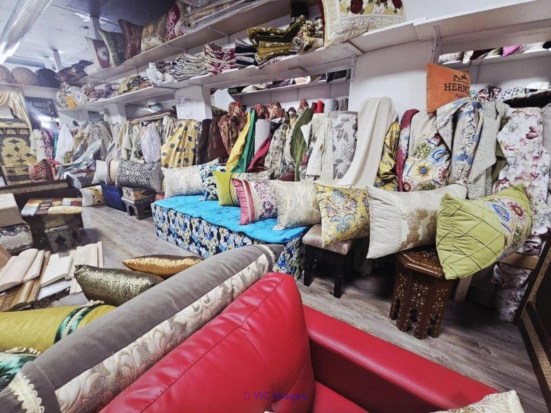 Luxury Moroccan-Style Salon for Sale on Chabanel Street, Montreal / Salon de Luxe Marocain à Vendre Rue Chabanel, Montréal