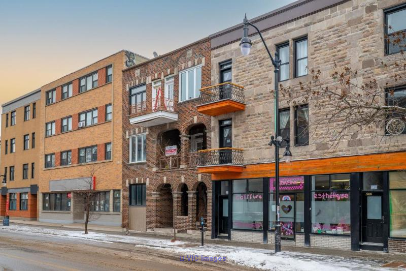 Charming Furnished 3.5 Apartment on Top Floor in Hochelaga / Charmant appartement 3 1/2 meublé au dernier étage à Hochelaga