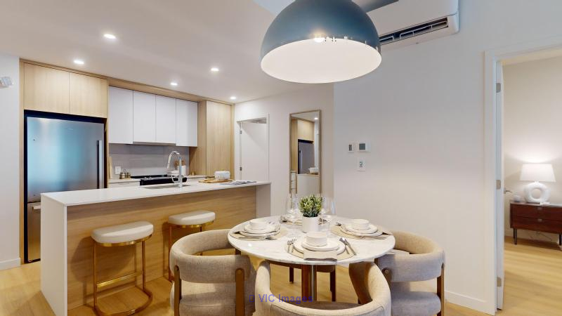 Luxurious Hemisphere Condo: 5 1/2 in Pointe-Claire / Condo de luxe Hemisphere : 5 1/2 à Pointe-Claire