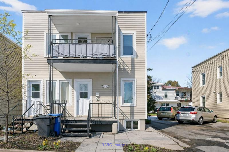 Renovated Duplex for Sale in Saint-Hyacinthe - $474,500 / Duplex rénové à vendre à Saint-Hyacinthe - 474 500 $