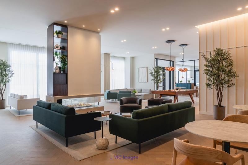Luxury 5.5 Condo in Pointe-Claire - Hemisphere Real Estate / Condo de luxe 5.5 à Pointe-Claire - Immobilier Hemisphere